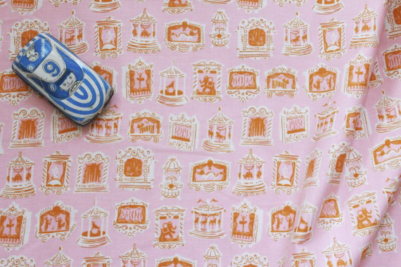 Jip小さなメリーゴーランド ピンク